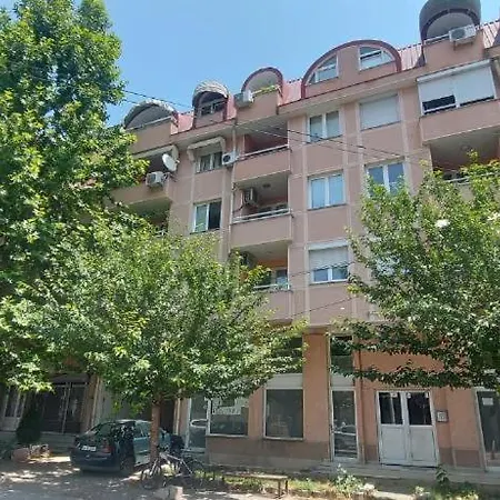 Ira'S Apartment Near Central Area Скопие Екстериор снимка